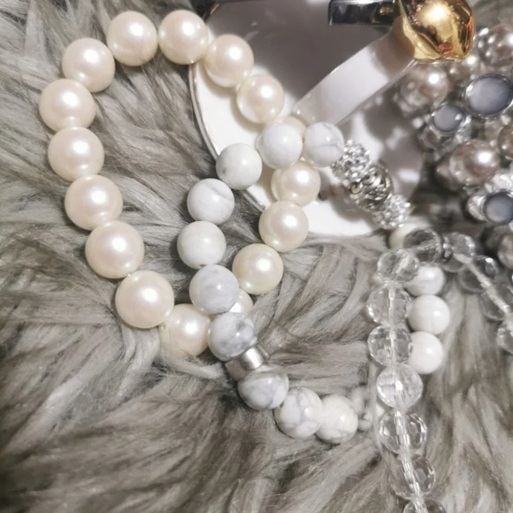 Set of Bracelets - Picture 2 of 6